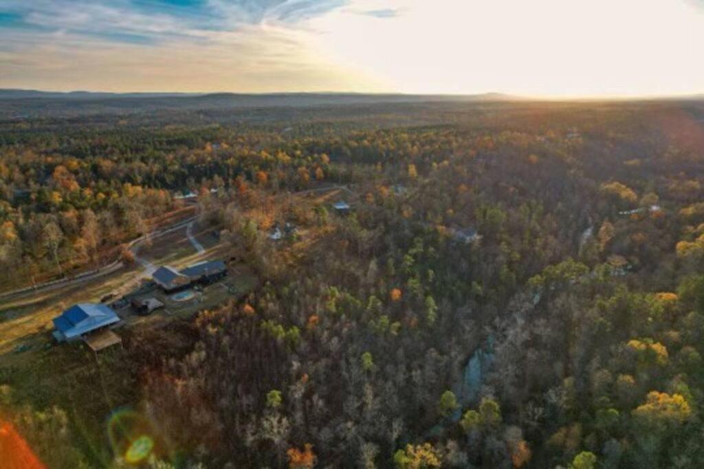 Private Tiny Home Royal Ridge Getaway Екстер'єр фото